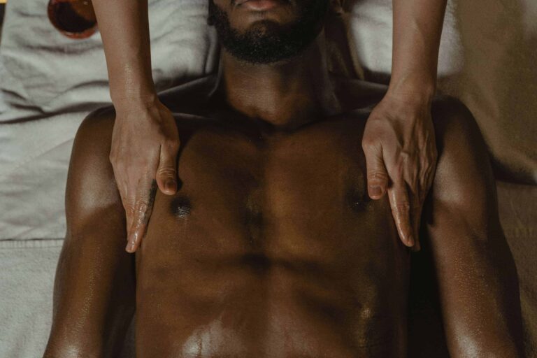 Intégrer le massage tantrique à sa sexualité